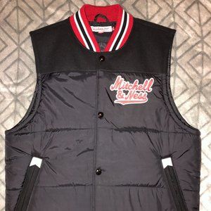 Mitchell and Ness Puffy Vest Black Sz L